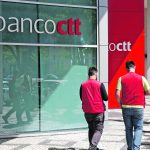 Chinese mull 30% of Banco CTT